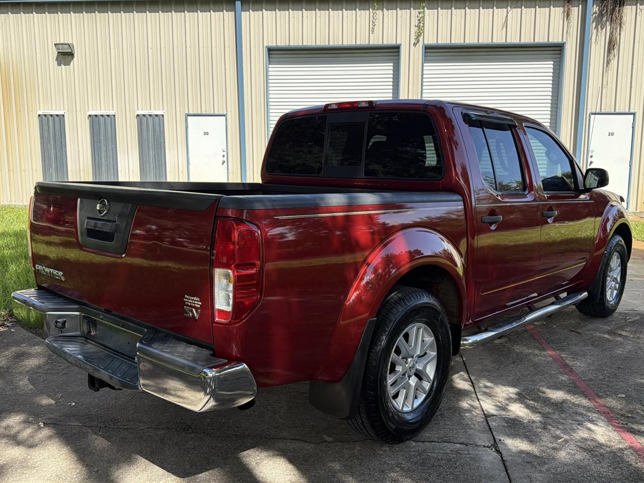 Nissan Frontier 2WD Crew Cab SWB Auto SV 2015