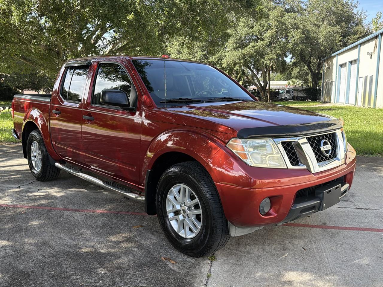 Nissan Frontier 2WD Crew Cab SWB Auto SV 2015