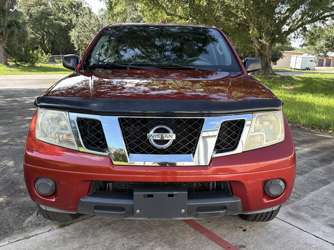Nissan Frontier 2WD Crew Cab SWB Auto SV 2015