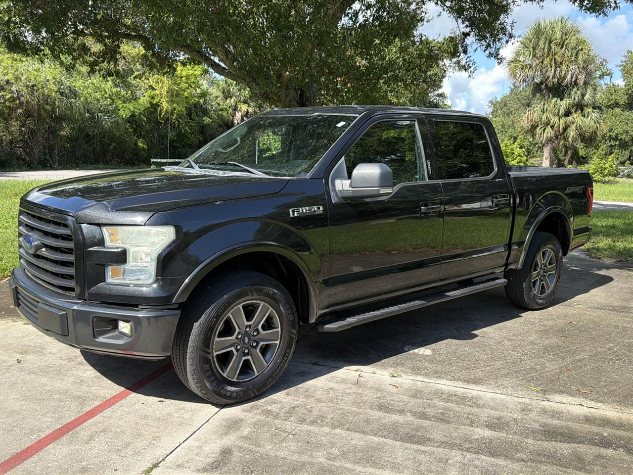 Ford F-150 4WD SuperCrew 145" XLT 2015