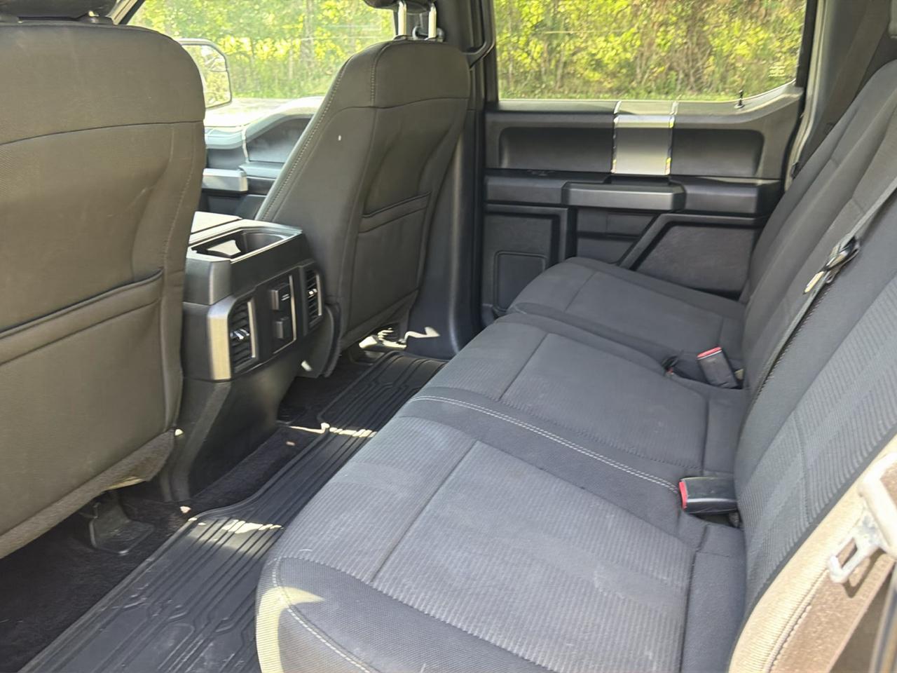 Ford F-150 4WD SuperCrew 145" XLT 2015