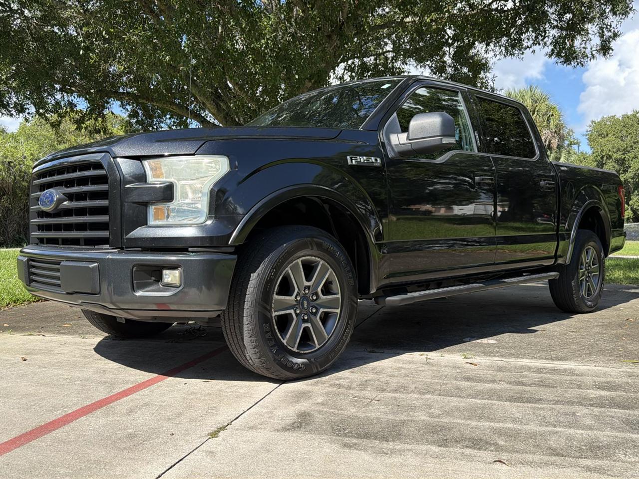 Ford F-150 4WD SuperCrew 145" XLT 2015
