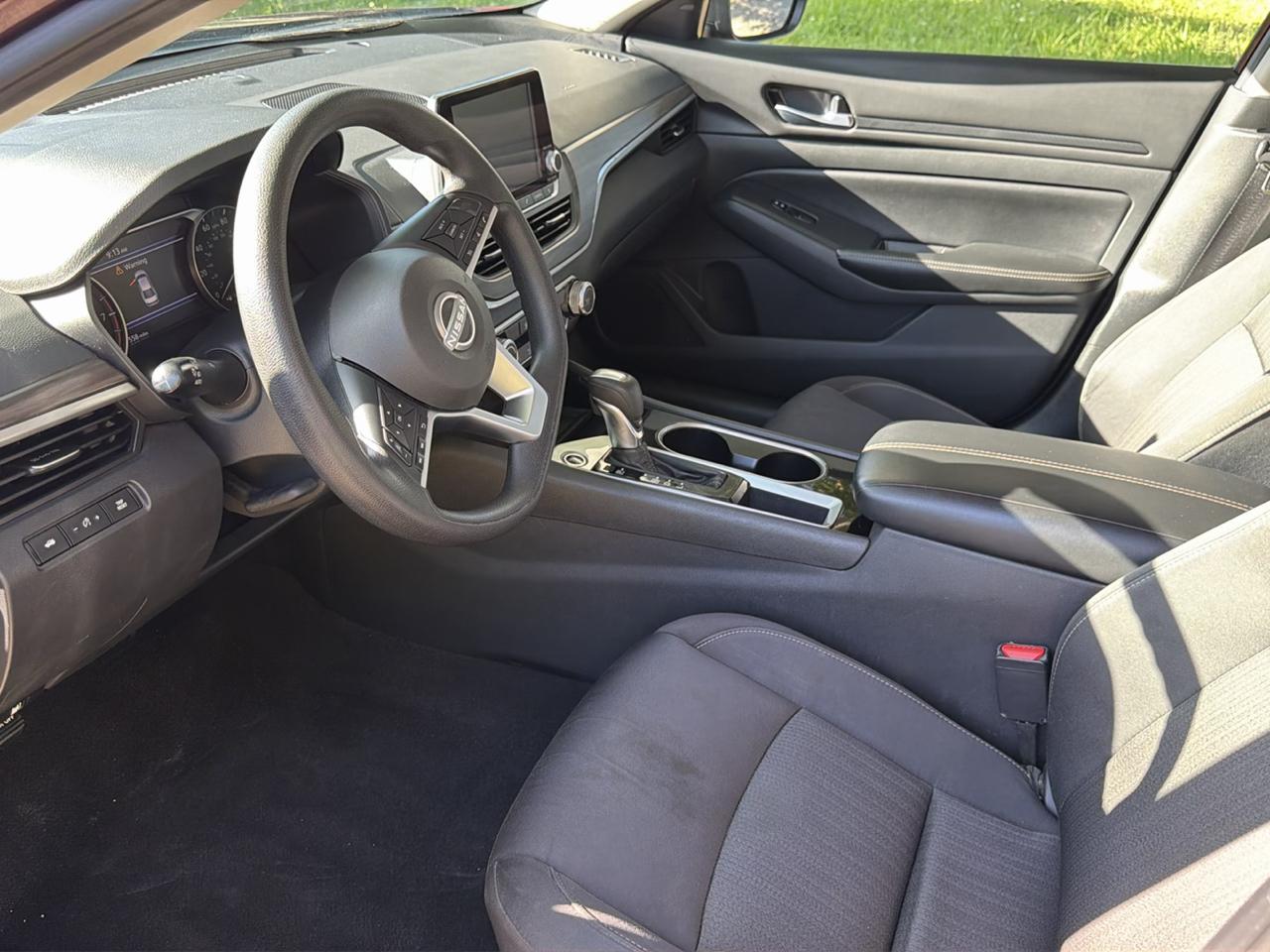 Nissan Altima 2.5 SV Sedan 2024