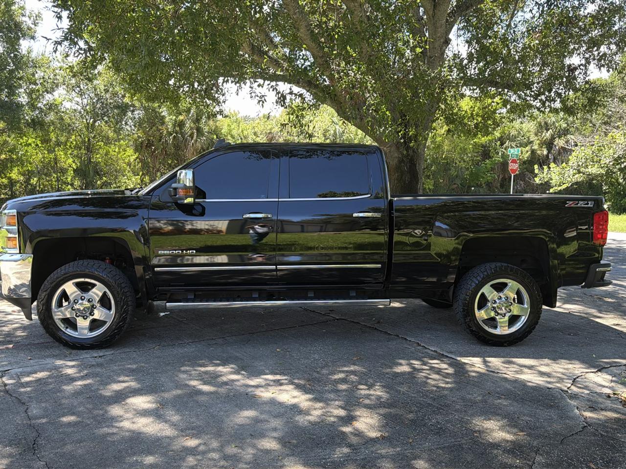 Chevrolet Silverado 2500HD Built After Aug 14 4WD Crew Cab 153.7" LTZ 2015