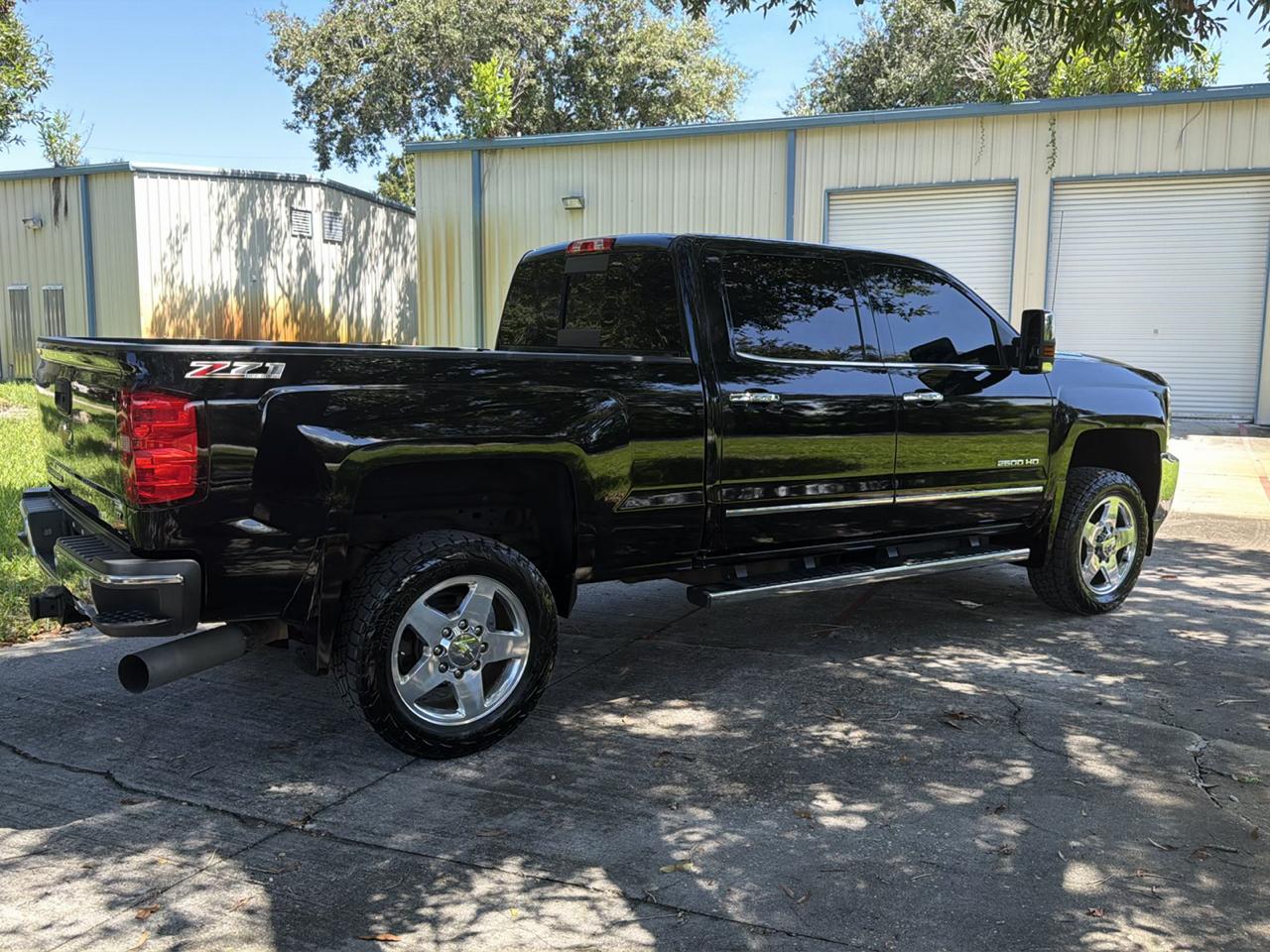 Chevrolet Silverado 2500HD Built After Aug 14 4WD Crew Cab 153.7" LTZ 2015