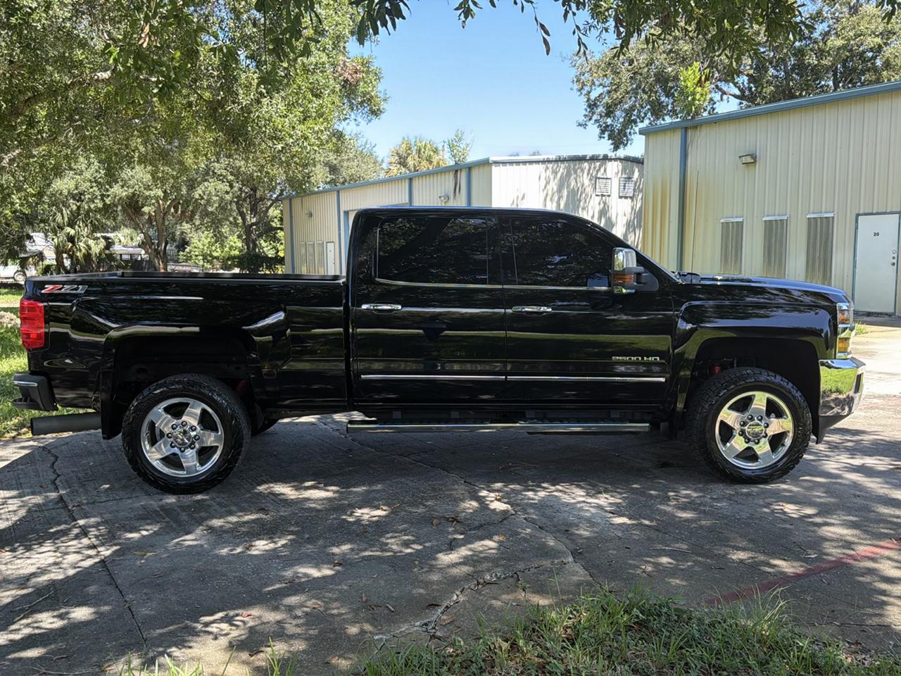 Chevrolet Silverado 2500HD Built After Aug 14 4WD Crew Cab 153.7" LTZ 2015