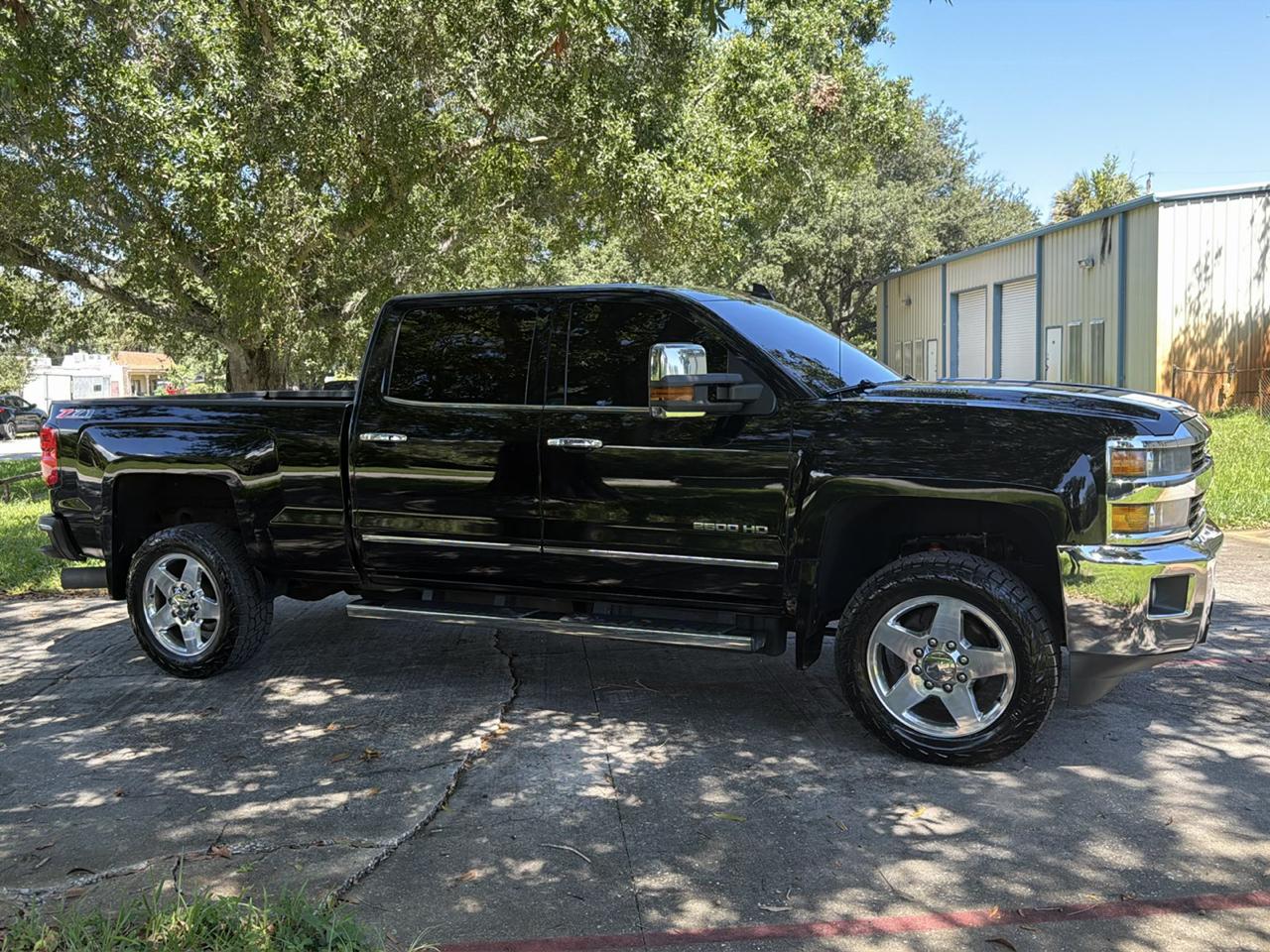 Chevrolet Silverado 2500HD Built After Aug 14 4WD Crew Cab 153.7" LTZ 2015
