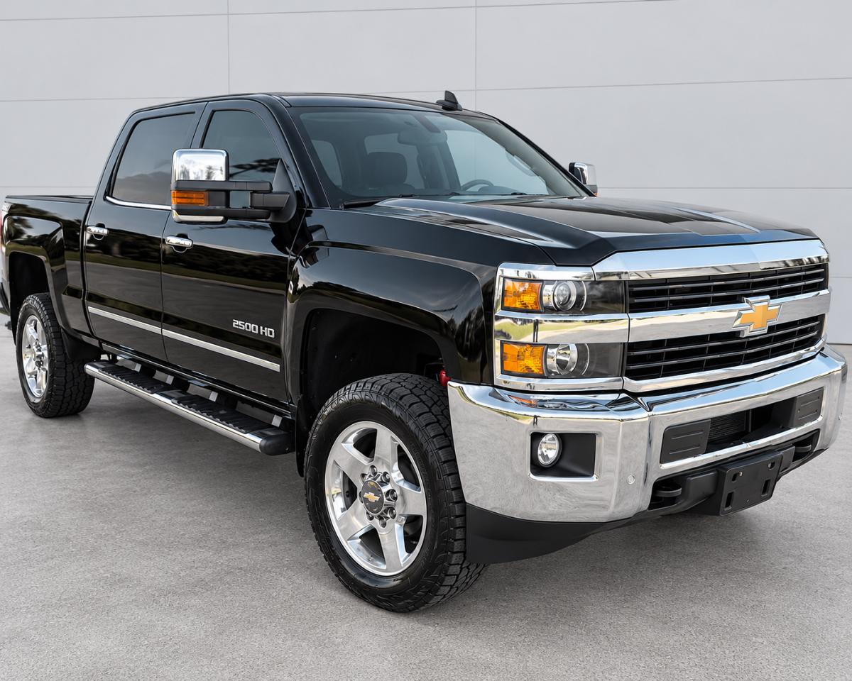 Chevrolet Silverado 2500HD Built After Aug 14 4WD Crew Cab 153.7" LTZ 2015