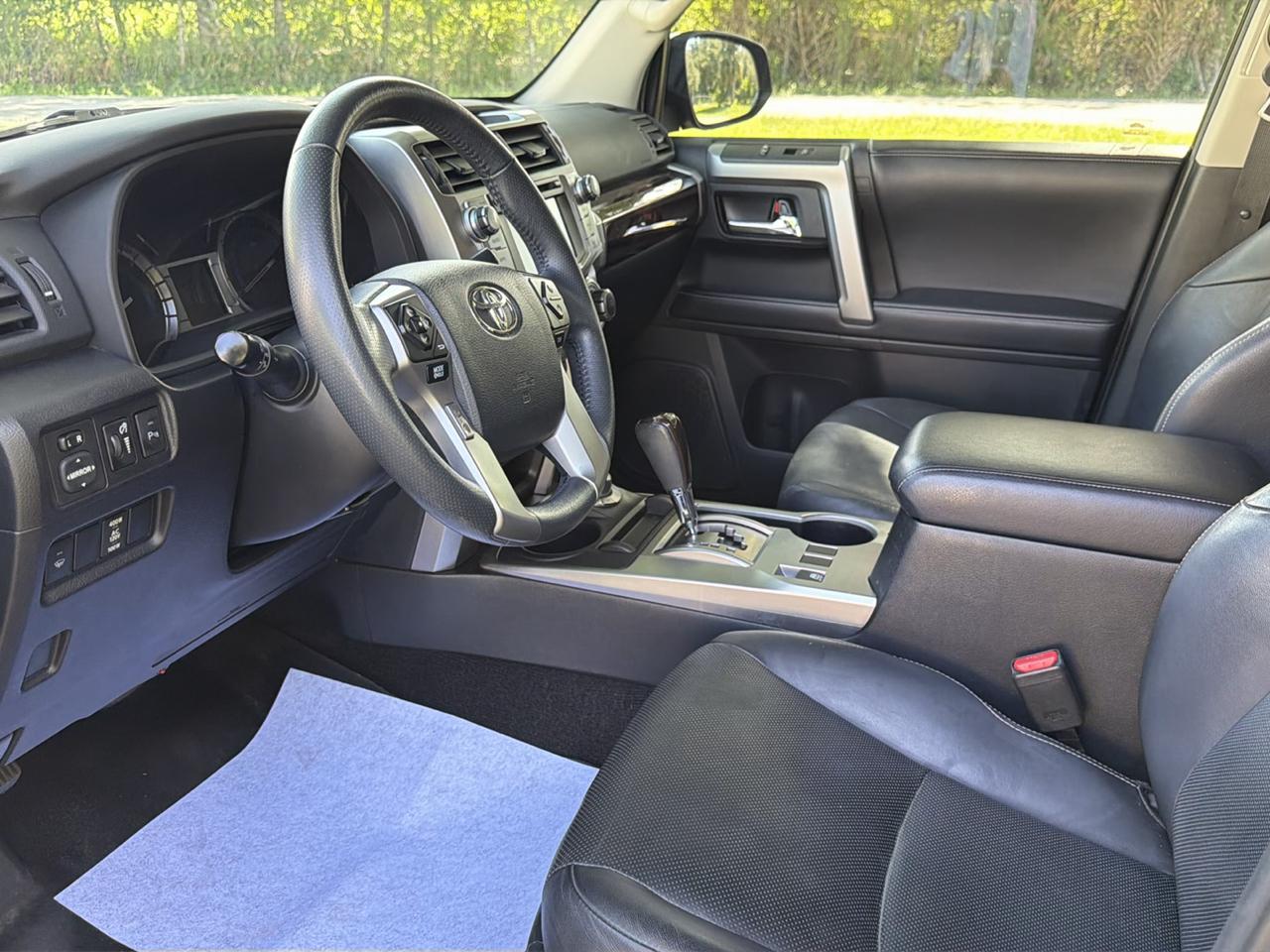 Toyota 4Runner TRD Off Road Premium 4WD (Natl) 2018