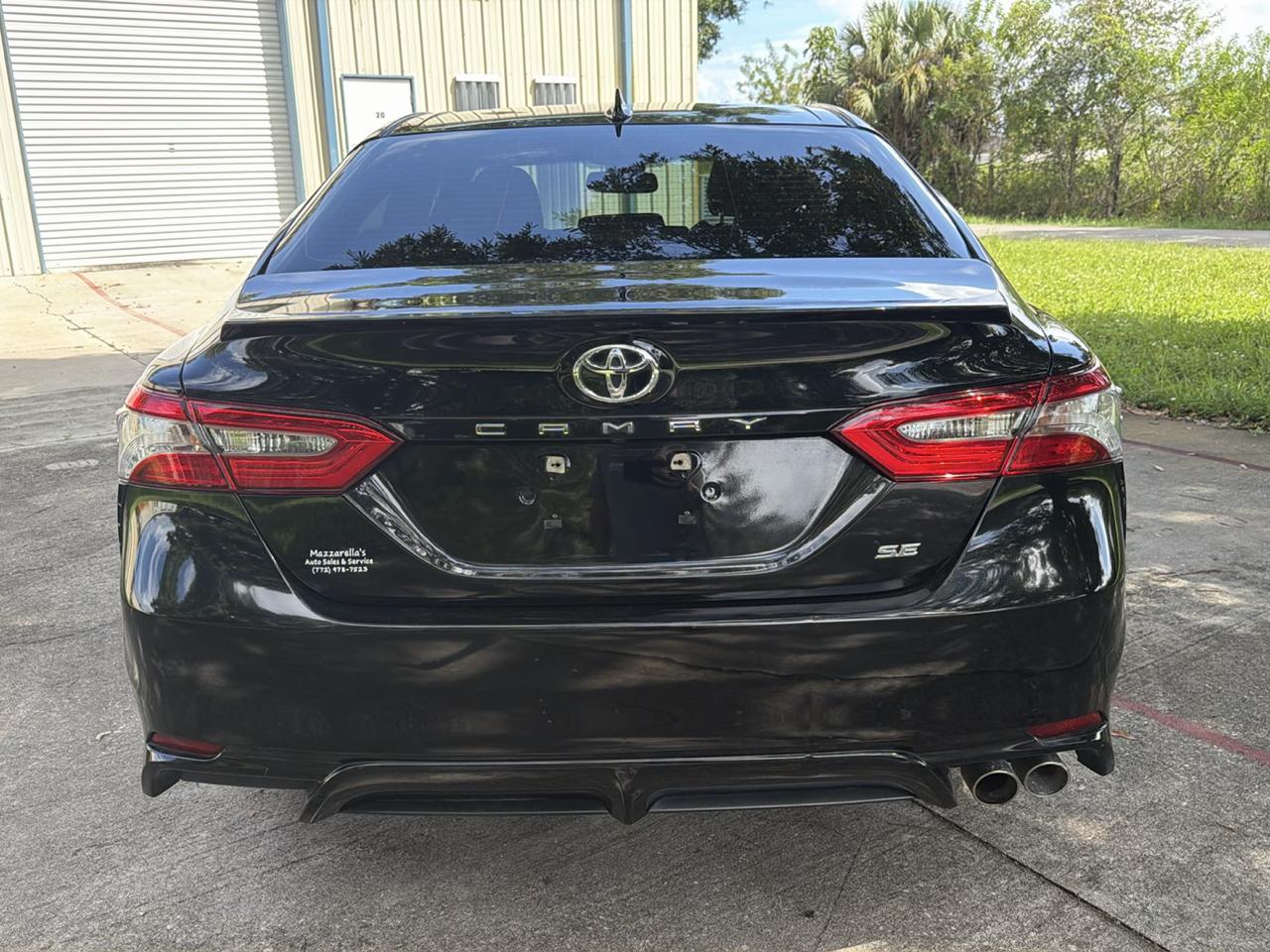 Toyota Camry XLE Auto (Natl) 2019