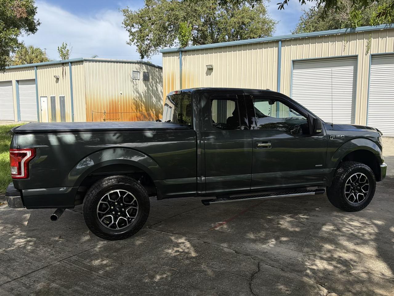 Ford F-150 2WD Supercab 163" XLT 2015