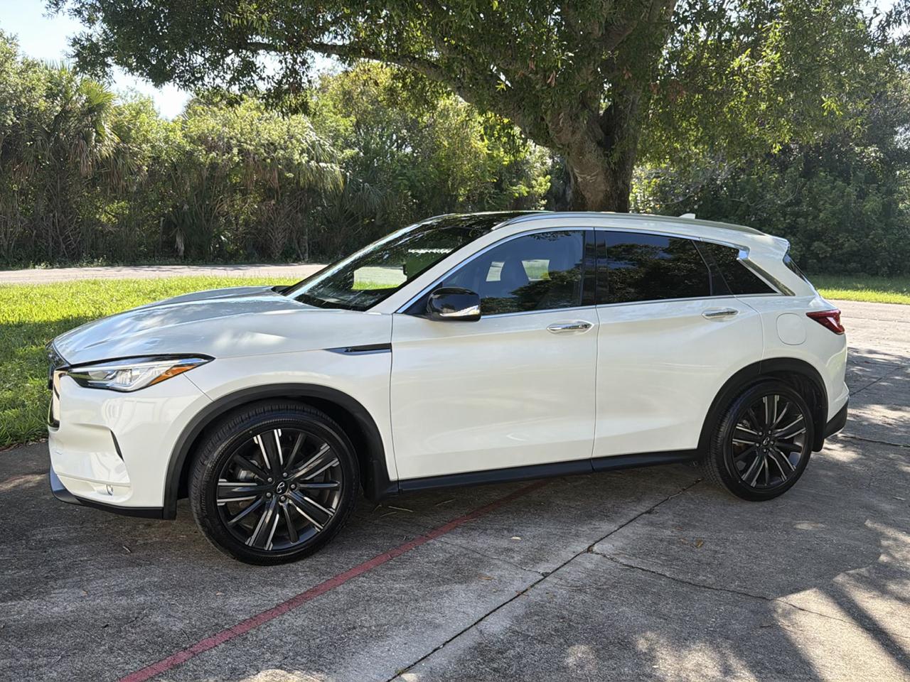 Infiniti QX50 LUXE FWD 2021