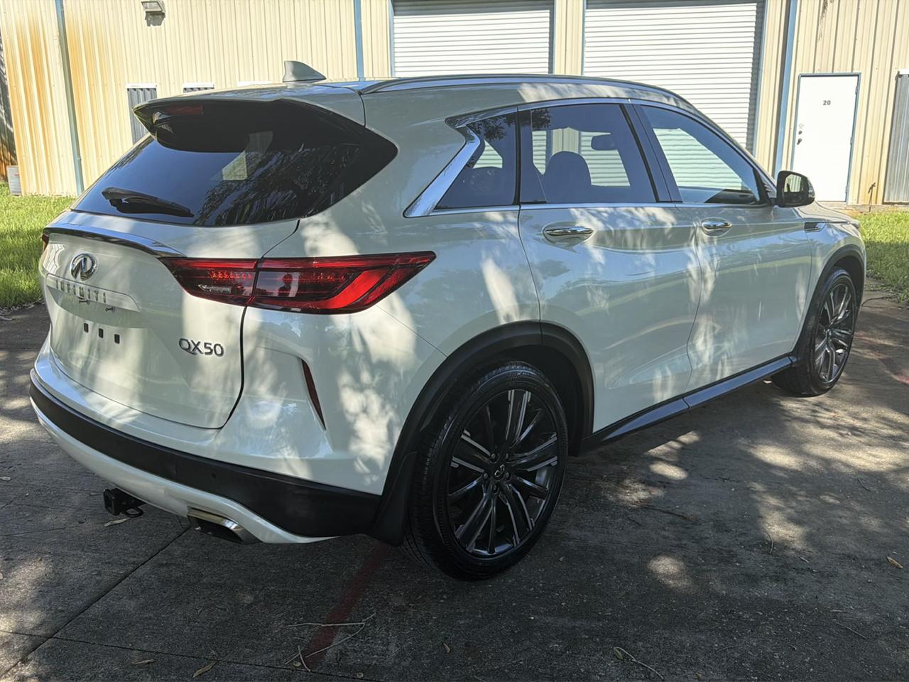 Infiniti QX50 LUXE FWD 2021
