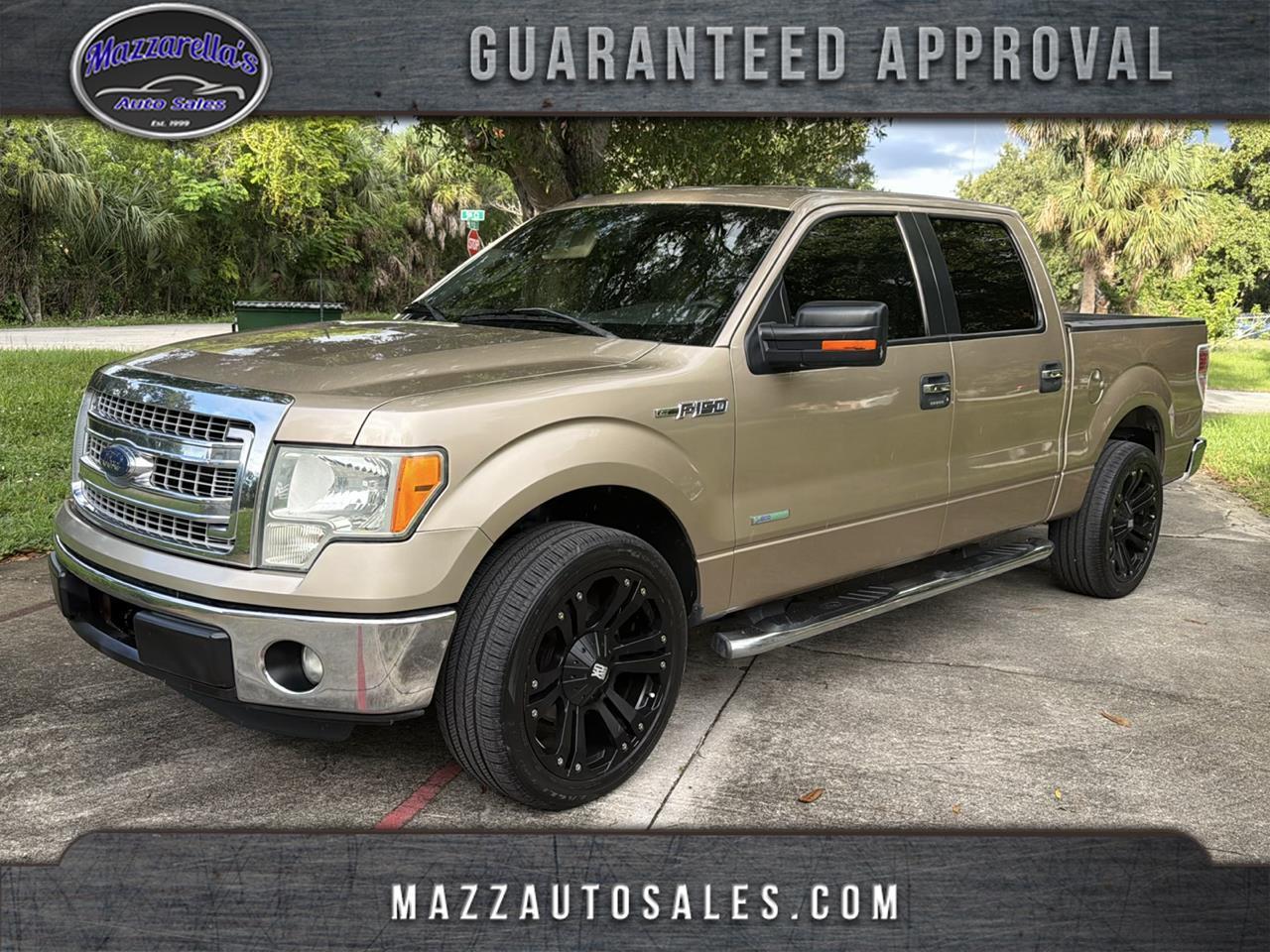 2013 Ford F-150 2WD SuperCrew 145" XLT