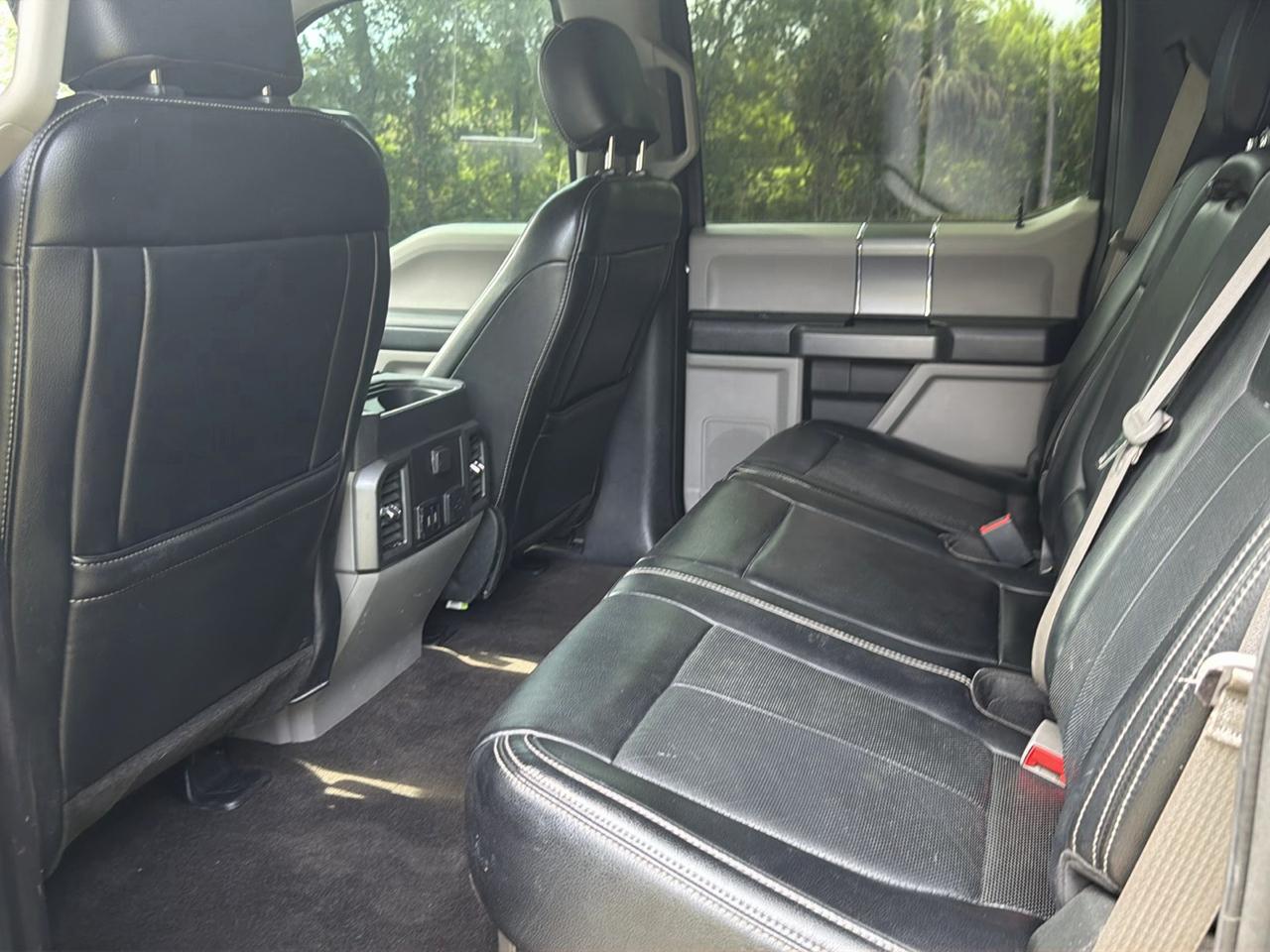Ford Super Duty F-250 SRW XLT 4WD Crew Cab 8' Box 2018
