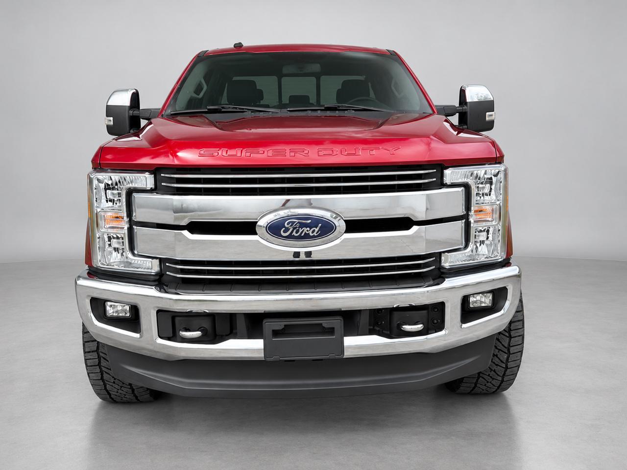 Ford Super Duty F-250 SRW Lariat 4WD Crew Cab 8' Box 2017