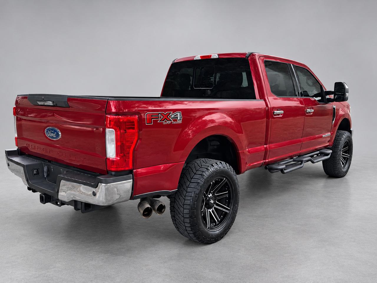 Ford Super Duty F-250 SRW Lariat 4WD Crew Cab 8' Box 2017