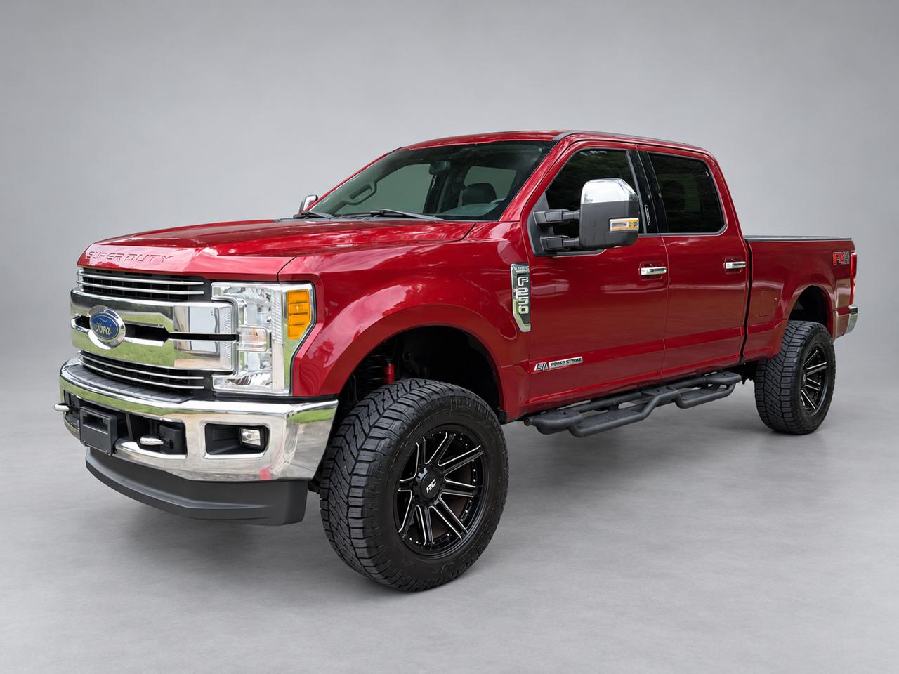 Ford Super Duty F-250 SRW Lariat 4WD Crew Cab 8' Box 2017