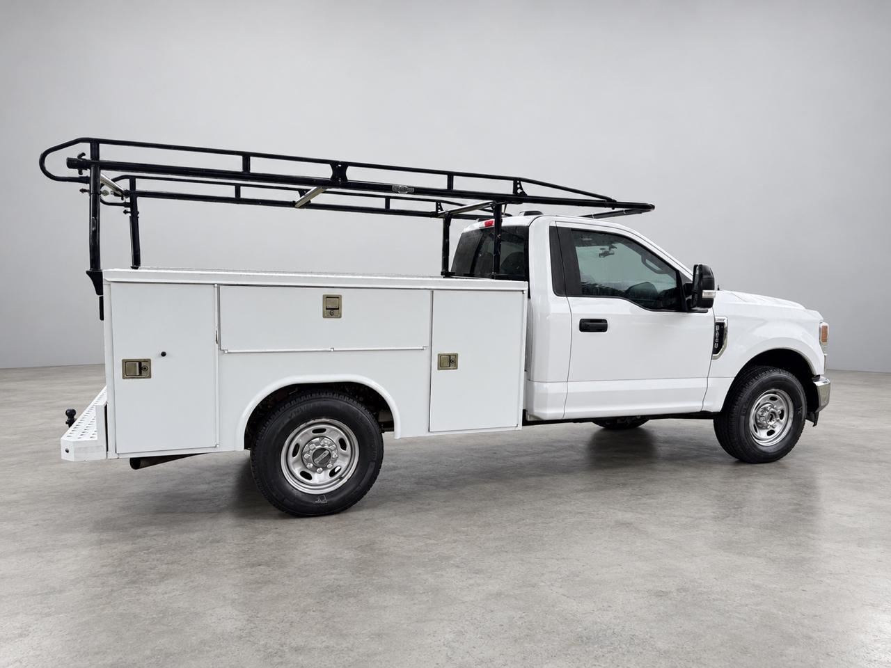 Ford Super Duty F-250 SRW XLT 2WD Reg Cab 8' Box 2020