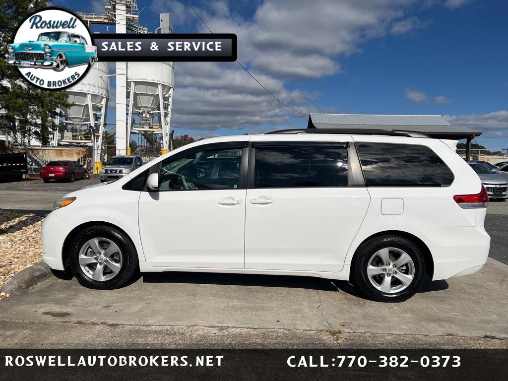 2012 Toyota Sienna LE FWD 8-Passenger V6