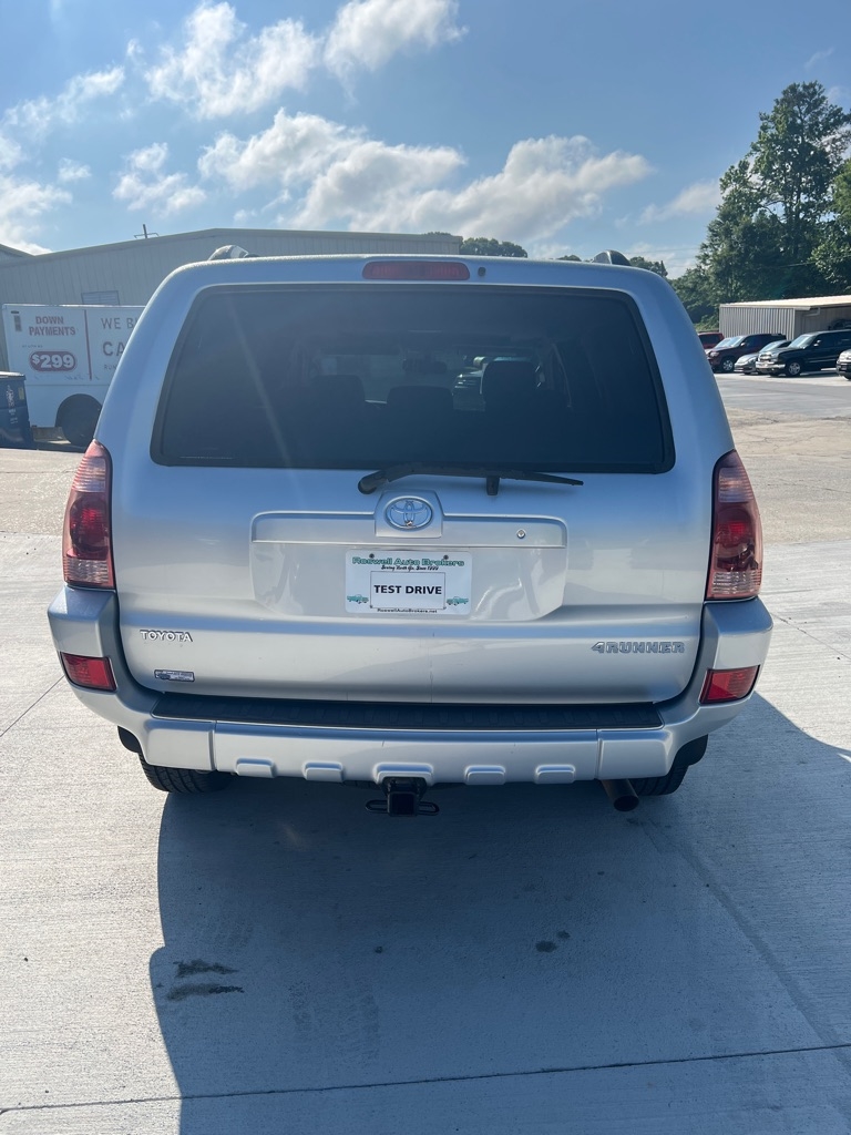 Toyota 4Runner SR5 2WD 2004