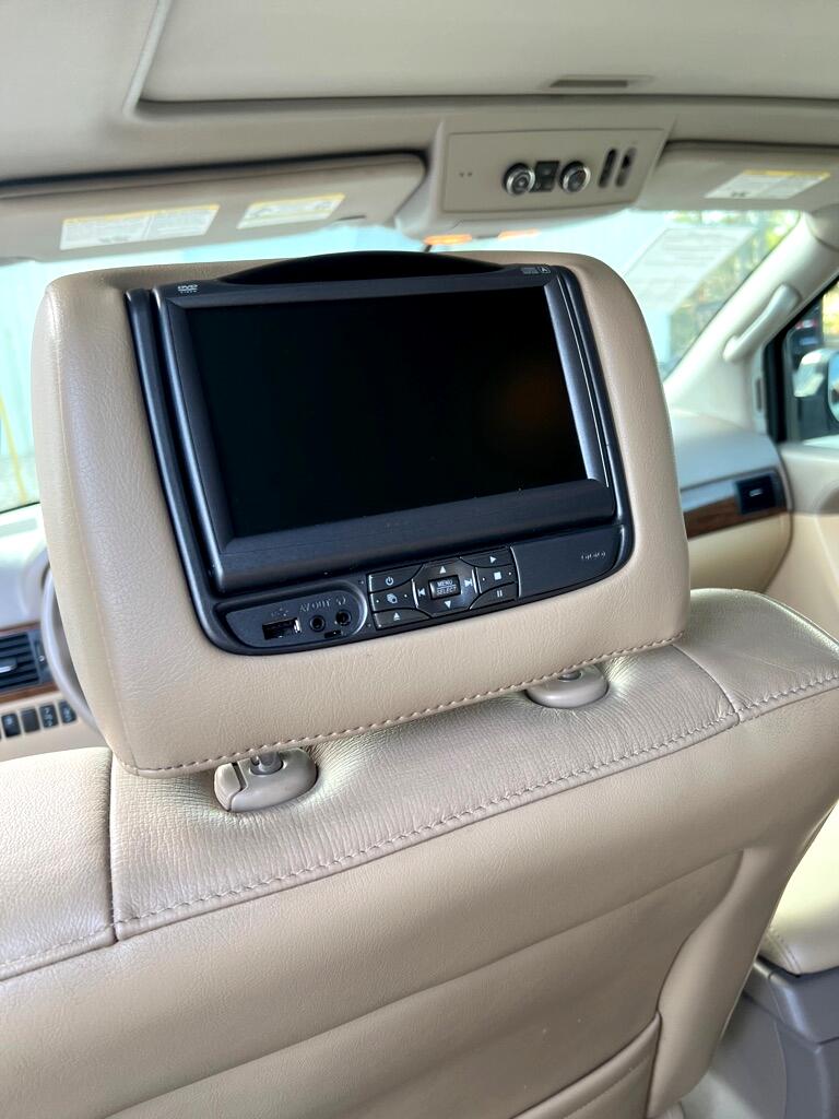 Nissan Armada SV 2WD 2015