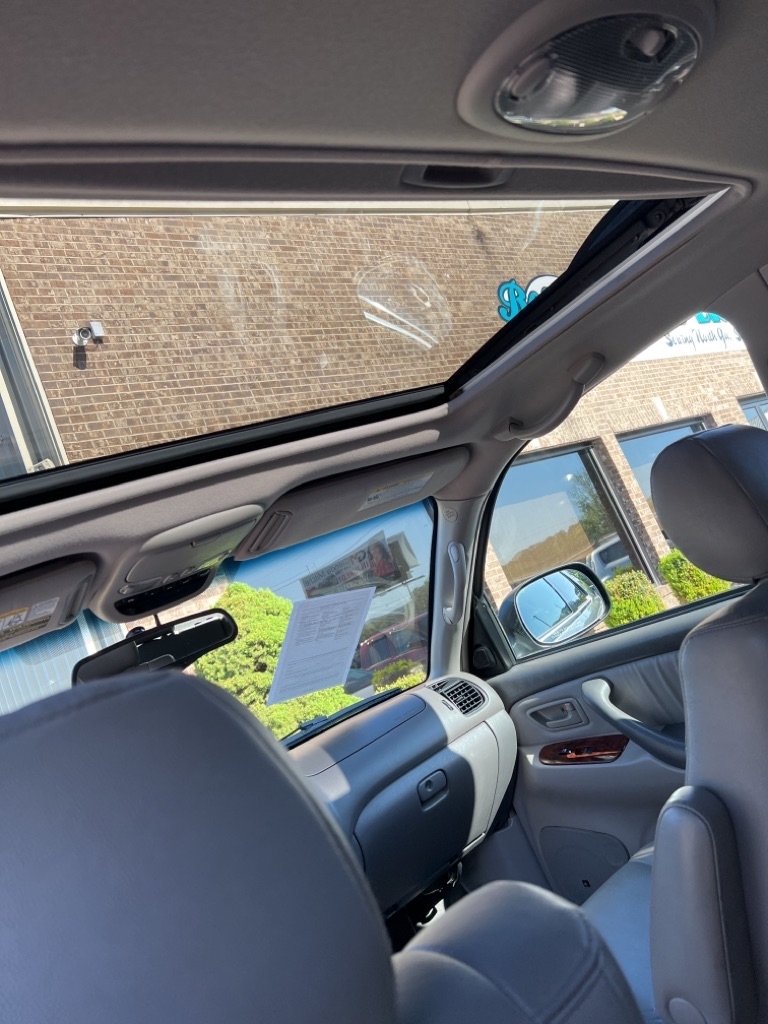 Toyota Sequoia Limited 2WD 2006