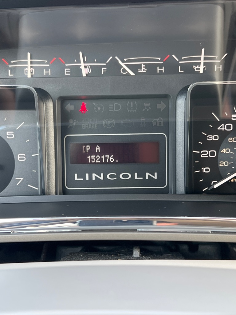 Lincoln Navigator 2WD 2012