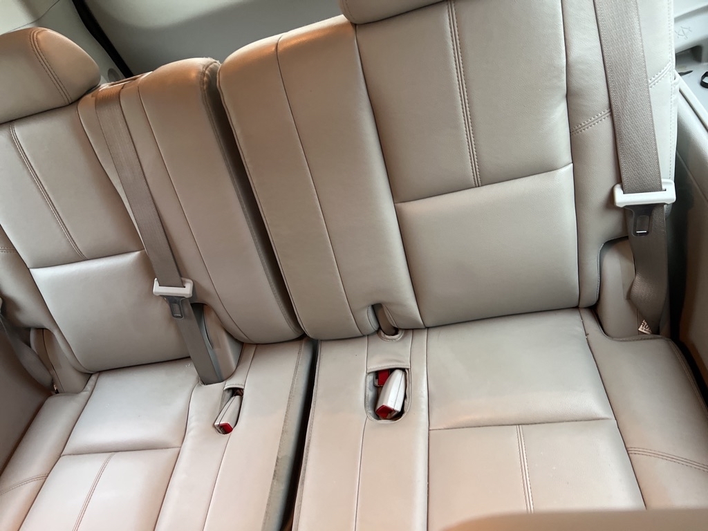 Chevrolet Suburban LS 1500 2WD 2008