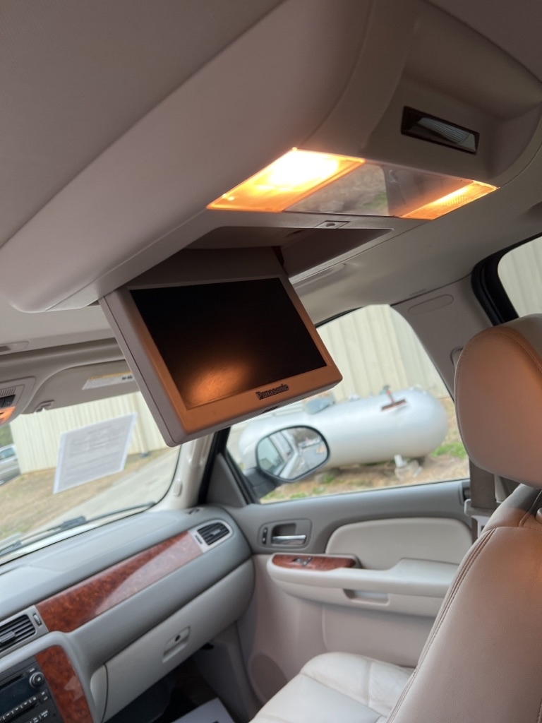 Chevrolet Suburban LS 1500 2WD 2008