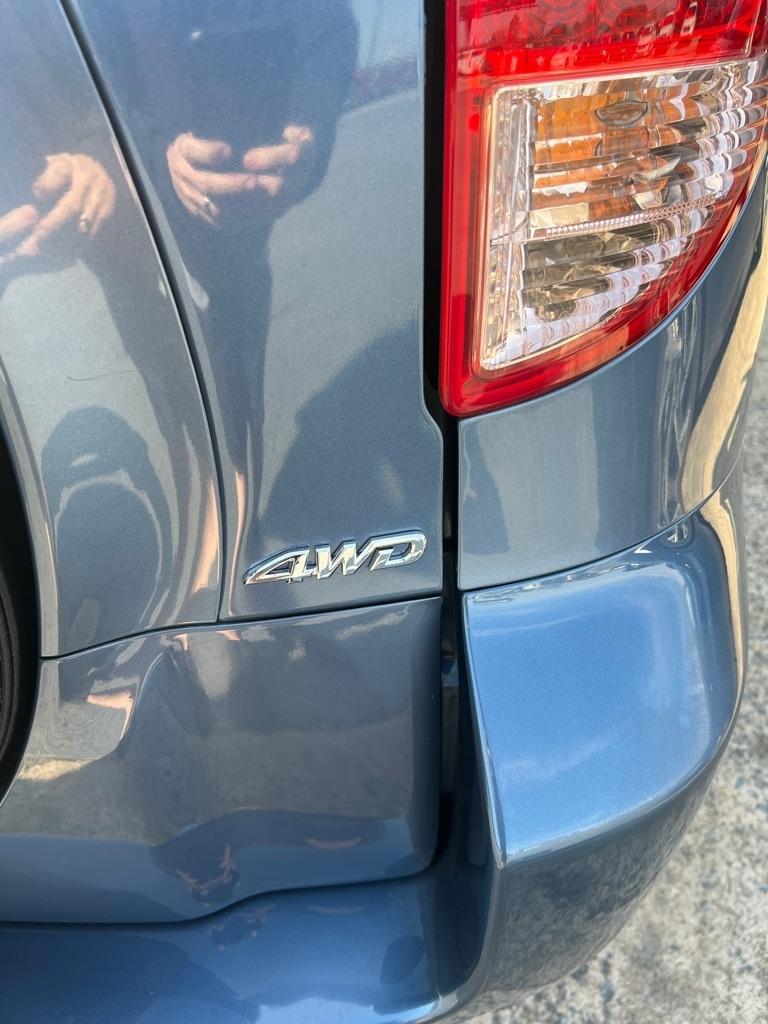 Toyota RAV4 Base I4 4WD 2008