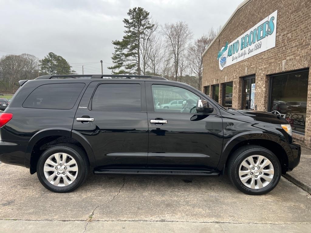 Toyota Sequoia Plantium 2WD 2010