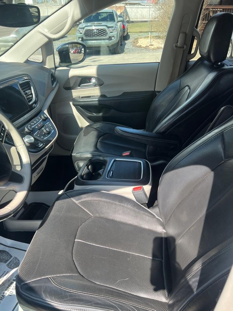 Chrysler Pacifica  2017