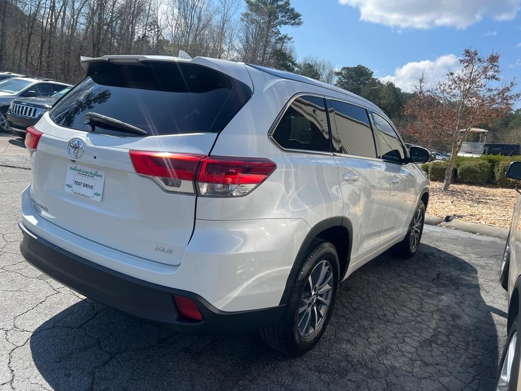 Toyota Highlander XLE FWD V6 2017