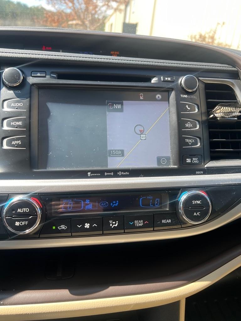 Toyota Highlander XLE FWD V6 2017