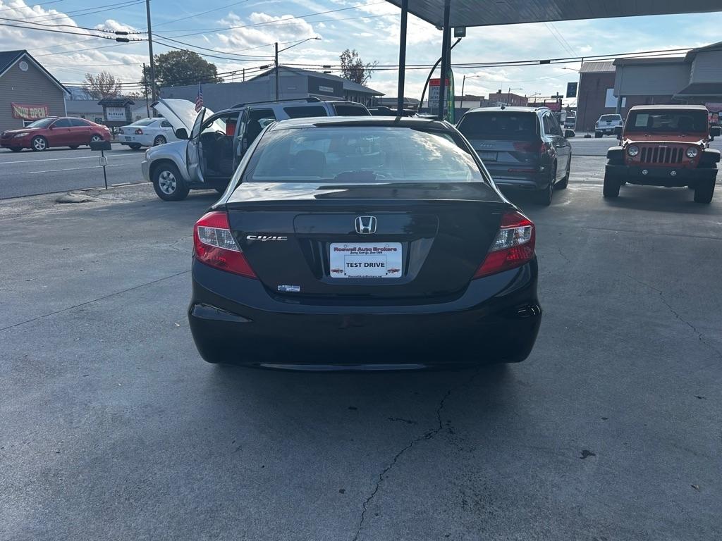 Honda Civic EX Sedan 5-Speed AT 2012