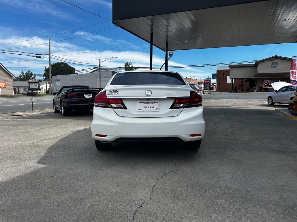 Honda Civic EX Sedan 5-Speed AT 2013