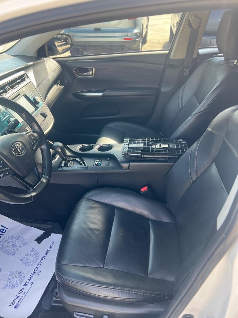 Toyota Avalon XLE 2016