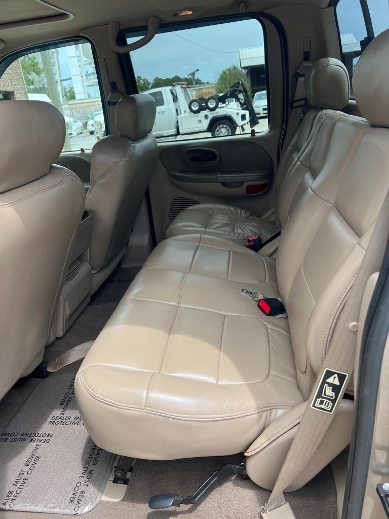 Ford F-150 XLT SuperCrew Short Bed 4WD 2002