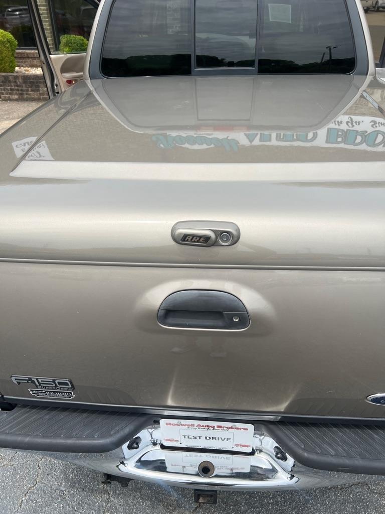 Ford F-150 XLT SuperCrew Short Bed 4WD 2002