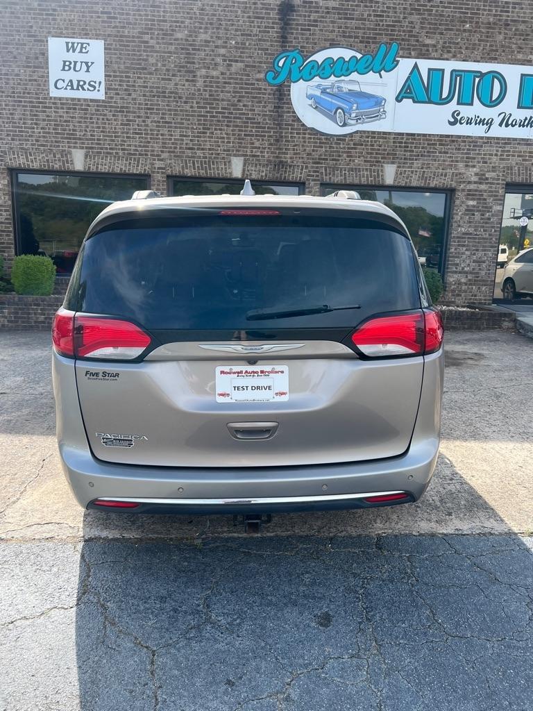 Chrysler Pacifica Touring-L 2017