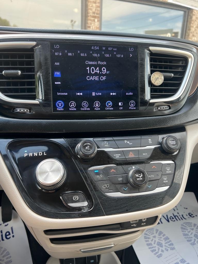 Chrysler Pacifica Touring-L 2017