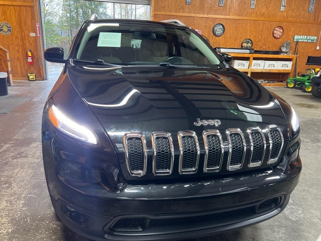 Jeep Cherokee Latitude FWD 2015