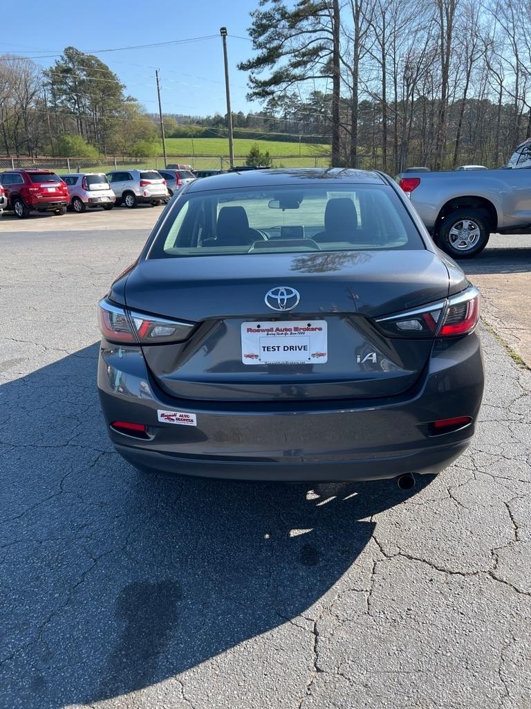 Toyota Yaris iA 6A 2017