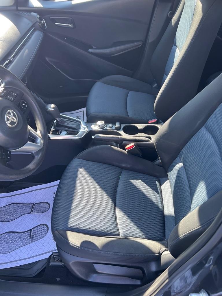 Toyota Yaris iA 6A 2017