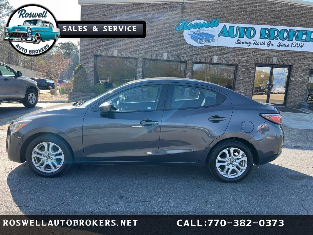 Toyota Yaris iA 6A 2017