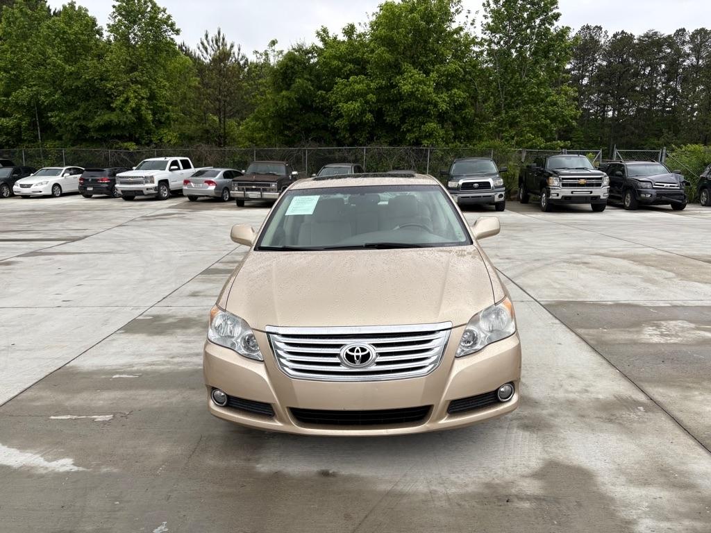 Toyota Avalon XL 2010