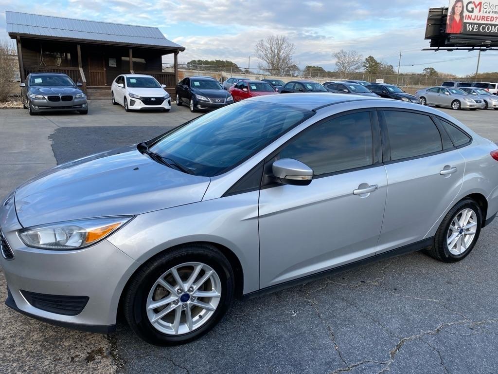 Ford Focus SE Sedan 2017