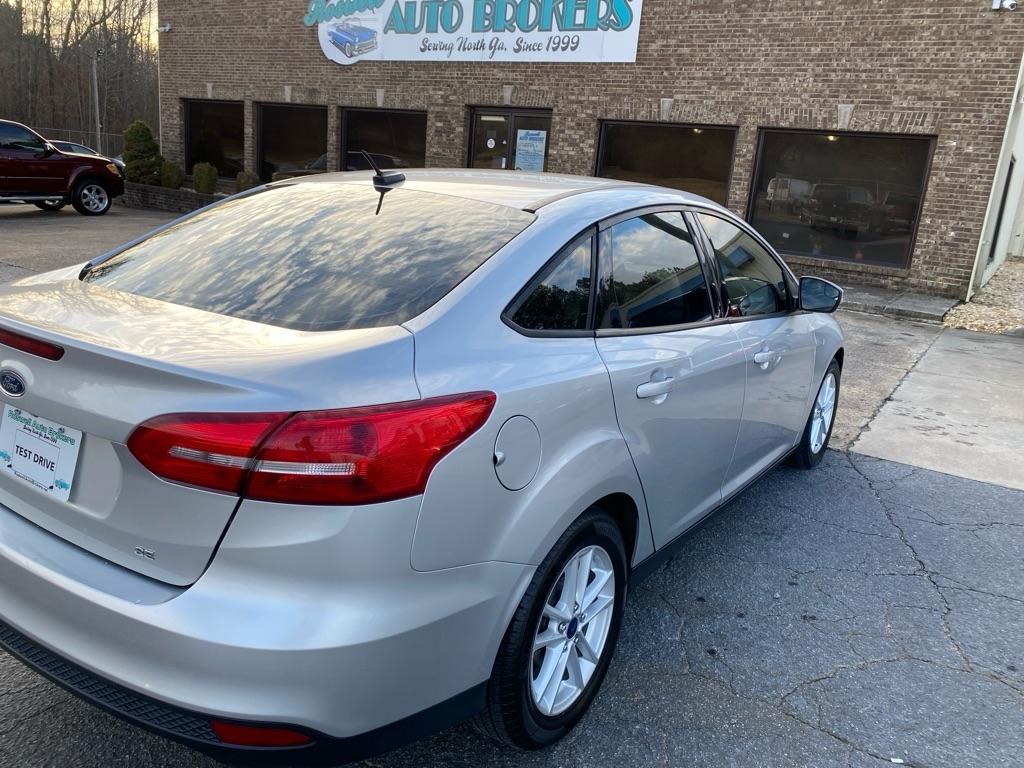 Ford Focus SE Sedan 2017