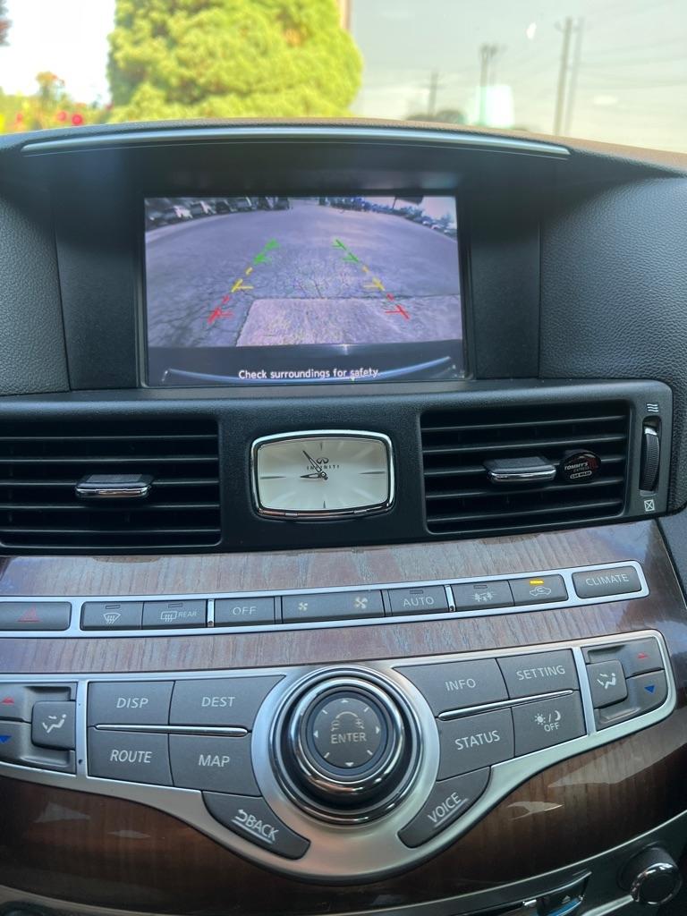 Infiniti M 37 2013